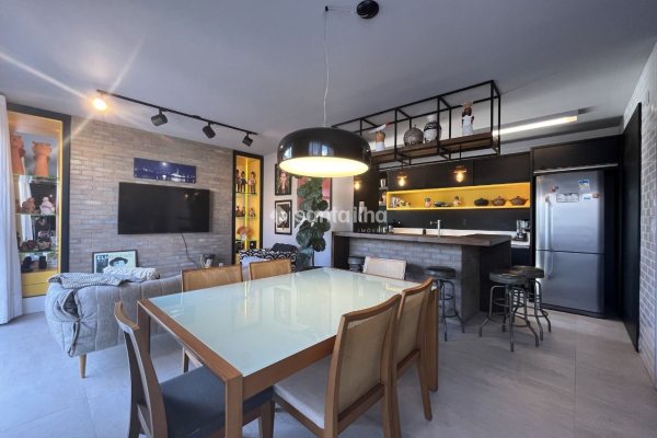 Cobertura à venda com 284m², 3 quartos, 1 suíte, 2 vagas no bairro Campeche em Florianópolis