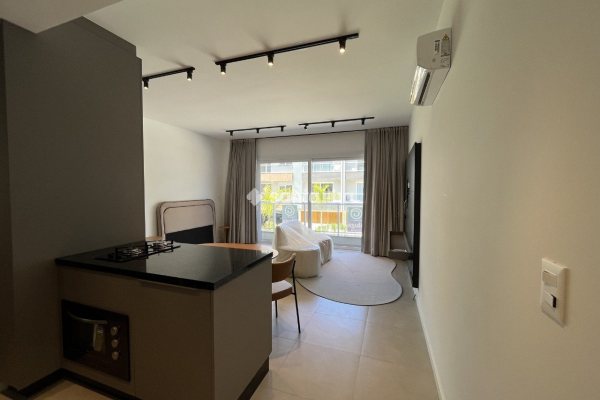 Studio para alugar ou comprar com 42m², 1 quarto, 1 vaga no bairro Campeche em Florianópolis