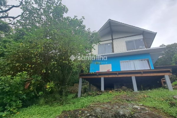 Casa à venda com 100m², 2 quartos, 2 vagas no bairro Ribeirão da Ilha em Florianópolis