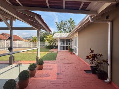 Casa à venda com 287m², 4 quartos, 2 suítes, 2 vagas no bairro Lagoa da Conceição em Florianópolis - Foto 5