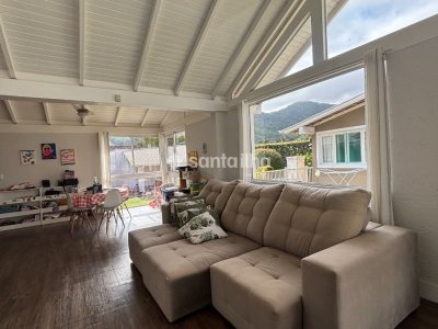 Casa à venda com 287m², 4 quartos, 2 suítes, 2 vagas no bairro Lagoa da Conceição em Florianópolis - Foto 10