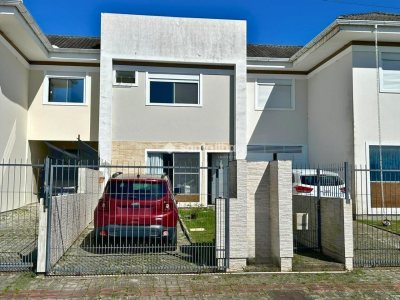 Casa à venda com 109m², 3 quartos, 3 suítes, 1 vaga no bairro Ribeirão da Ilha em Florianópolis - Foto 2