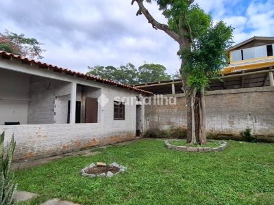 Terreno à venda com 60m², 3 quartos, 1 suíte, 1 vaga no bairro Rio Tavares em Florianópolis - Foto 2