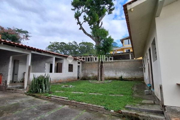 Terreno à venda com 60m², 3 quartos, 1 suíte, 1 vaga no bairro Rio Tavares em Florianópolis