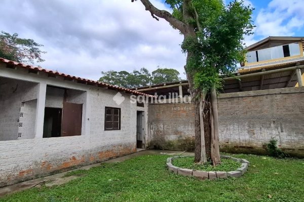 Terreno à venda com 60m², 3 quartos, 1 suíte, 1 vaga no bairro Rio Tavares em Florianópolis