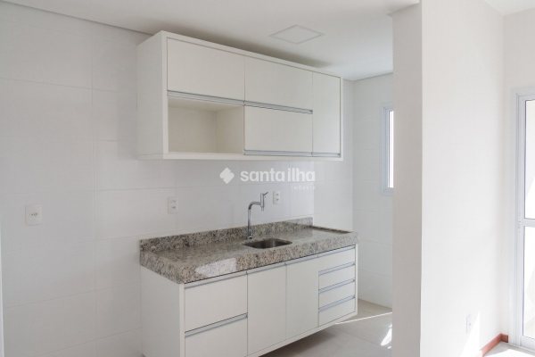 Apartamento para alugar com 70m², 2 quartos, 1 suíte, 1 vaga no bairro Ribeirão da Ilha em Florianópolis