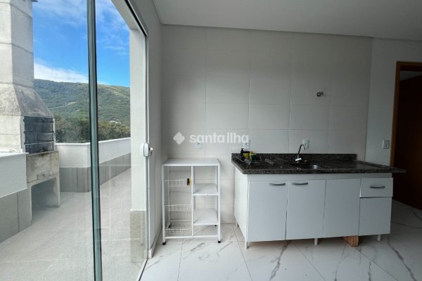 Cobertura para alugar com 57m², 2 quartos, 1 suíte, 2 vagas no bairro Ribeirão da Ilha em Florianópolis