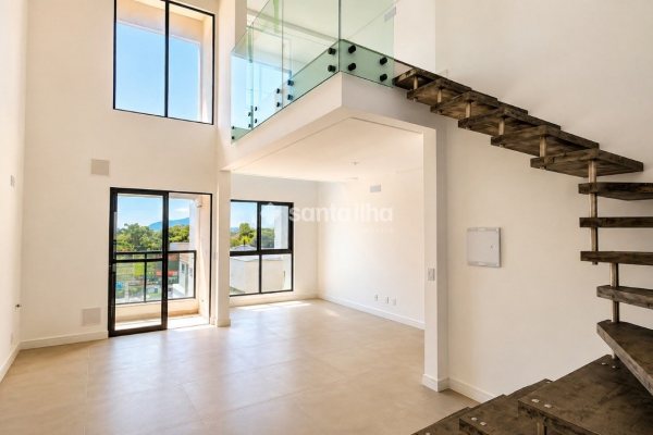 Loft à venda com 62m², 1 quarto, 1 suíte, 1 vaga no bairro Ribeirão da Ilha em Florianópolis