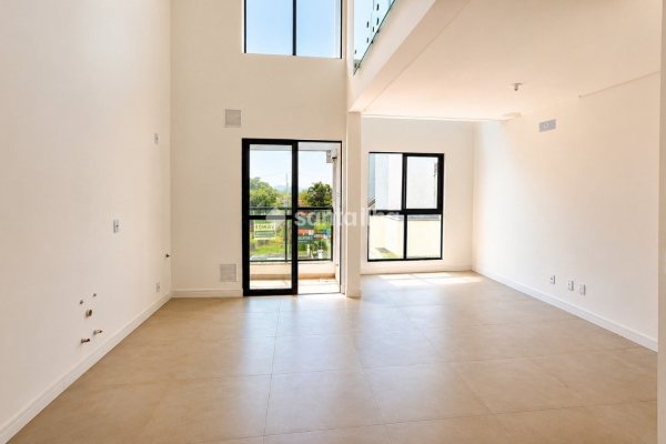 Loft à venda com 62m², 1 quarto, 1 suíte, 1 vaga no bairro Ribeirão da Ilha em Florianópolis