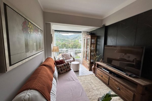 Apartamento à venda com 74m², 3 quartos, 1 suíte, 1 vaga no bairro Itacorubi em Florianópolis