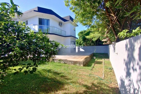 Casa à venda com 120m², 1 quarto, 1 suíte, 4 vagas no bairro Morro das Pedras em Florianópolis