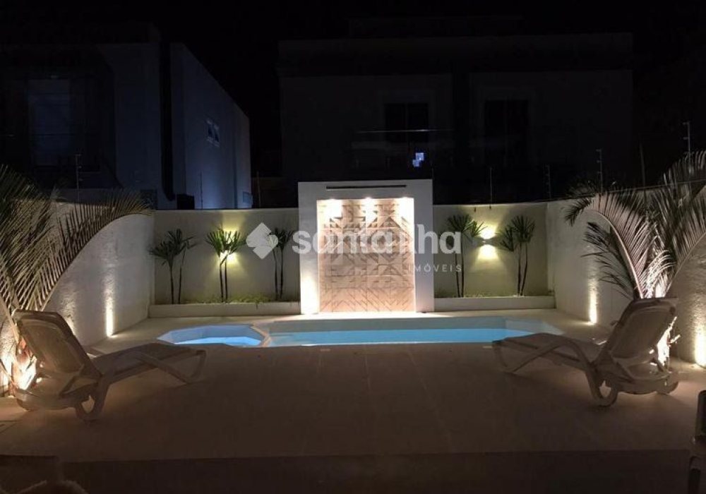 Casa à venda com 123m², 3 quartos, 1 suíte, 2 vagas no bairro Ribeirão da Ilha em Florianópolis - Foto 1