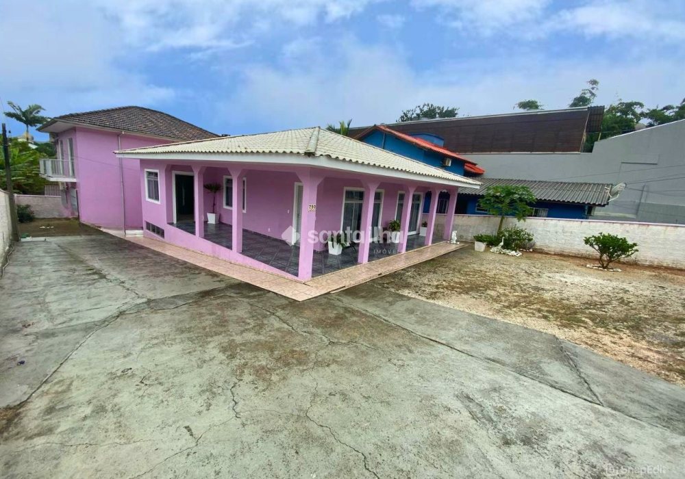 Casa à venda com 312m², 3 quartos, 1 suíte, 4 vagas no bairro Lagoa da Conceição em Florianópolis - Foto 1