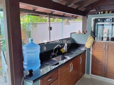 Casa em Condomínio à venda com 210m², 6 quartos, 1 suíte, 3 vagas no bairro Morro das Pedras em Florianópolis - Foto 10