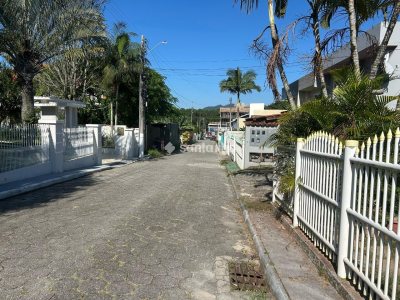 Casa à venda com 150m², 4 quartos, 6 vagas no bairro Campeche em Florianópolis - Foto 3