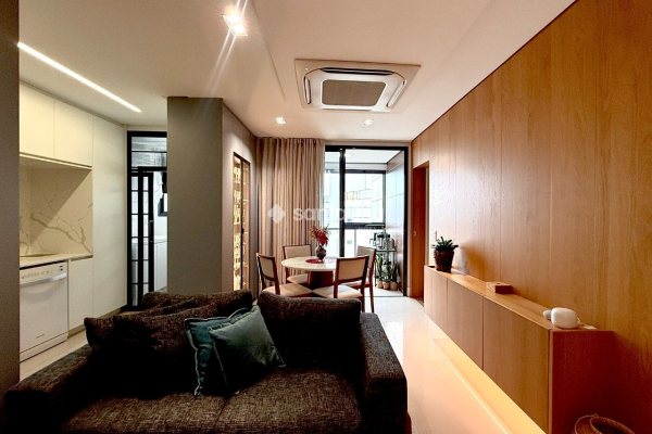 Apartamento à venda com 79m², 2 quartos, 1 suíte, 2 vagas no bairro Agronômica em Florianópolis