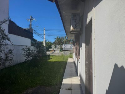 Terreno à venda com 225m², 1 quarto, 1 vaga no bairro Campeche em Florianópolis - Foto 6