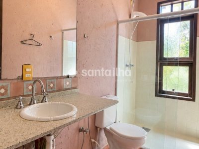 Casa à venda com 200m², 3 quartos, 1 suíte, 4 vagas no bairro Campeche em Florianópolis - Foto 9