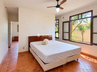 Casa à venda com 200m², 3 quartos, 1 suíte, 4 vagas no bairro Campeche em Florianópolis - Foto 8
