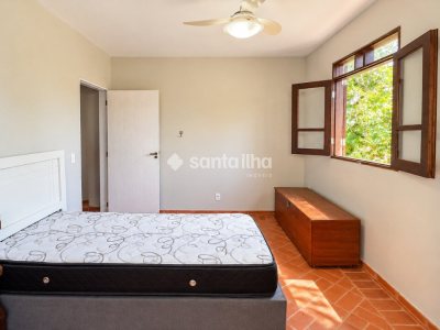 Casa à venda com 200m², 3 quartos, 1 suíte, 4 vagas no bairro Campeche em Florianópolis - Foto 10