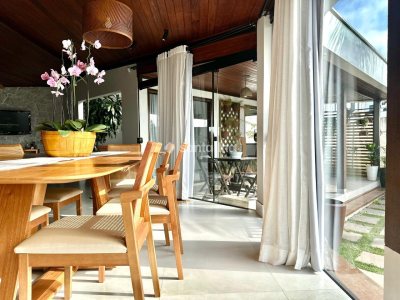 Casa à venda com 310m², 3 quartos, 1 suíte, 2 vagas no bairro Campeche em Florianópolis - Foto 11