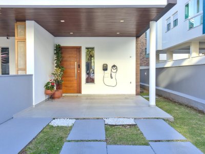 Casa à venda com 143m², 3 quartos, 1 suíte, 1 vaga no bairro Rio Tavares em Florianópolis - Foto 4