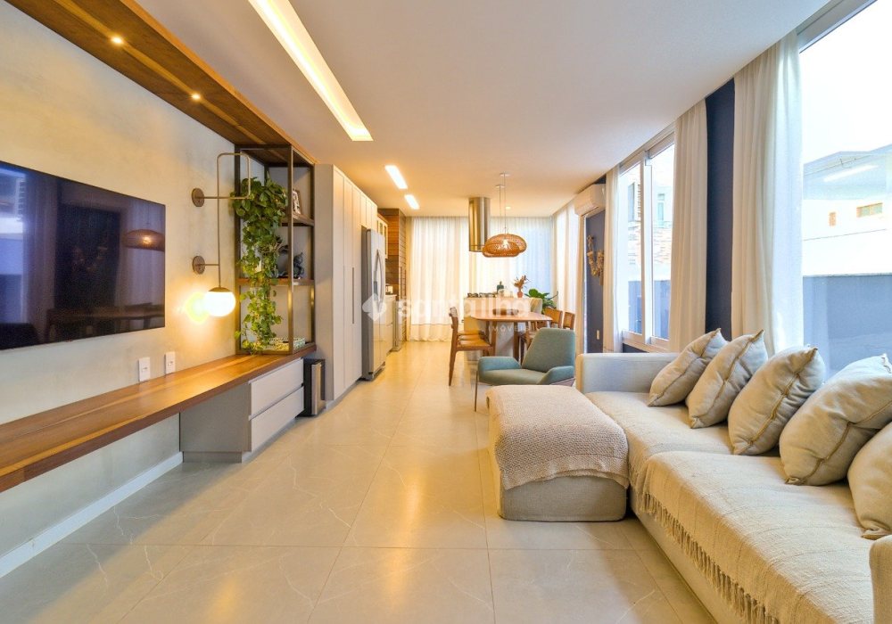 Casa à venda com 143m², 3 quartos, 1 suíte, 1 vaga no bairro Rio Tavares em Florianópolis - Foto 1