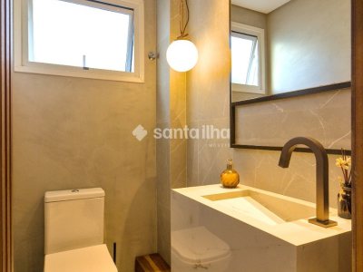 Casa à venda com 143m², 3 quartos, 1 suíte, 1 vaga no bairro Rio Tavares em Florianópolis - Foto 22