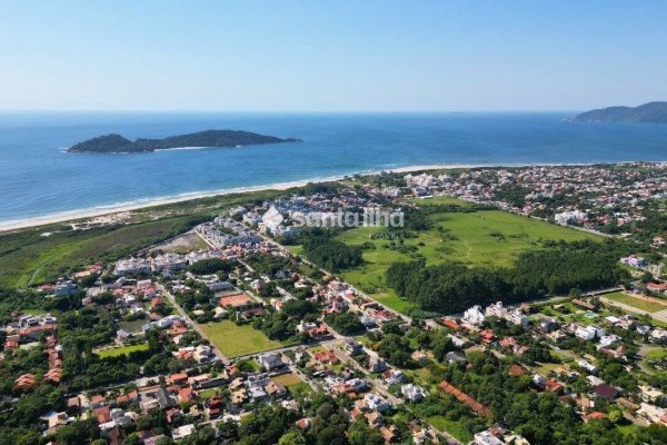 Apartamento à venda com 70m², 2 quartos, 1 suíte, 1 vaga no bairro Campeche em Florianópolis