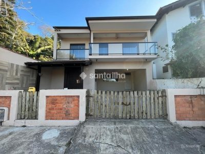 Casa à venda com 220m², 5 quartos, 1 suíte, 2 vagas no bairro Pântano do Sul em Florianópolis - Foto 2