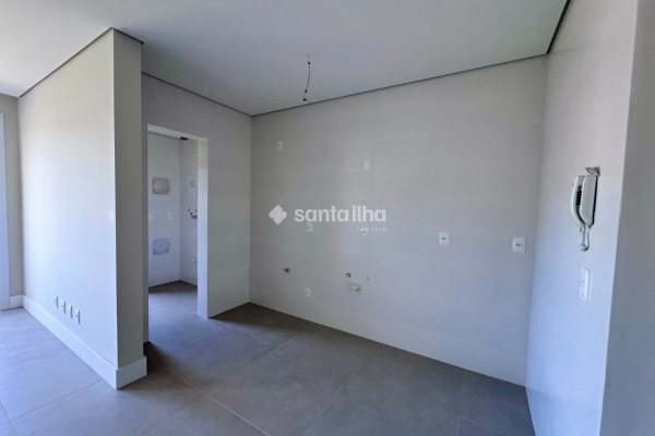 Apartamento à venda com 79m², 2 quartos, 1 suíte, 1 vaga no bairro Campeche em Florianópolis