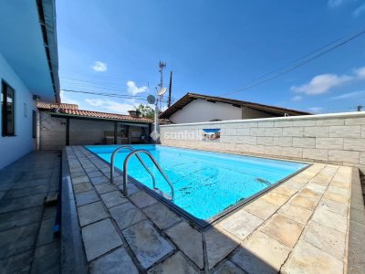 Casa à venda com 190m², 4 quartos, 3 vagas no bairro Campeche em Florianopolis - Foto 25