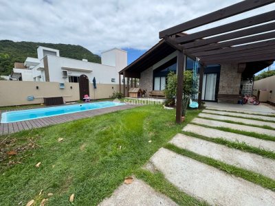 Casa à venda com 147m², 3 quartos, 1 suíte, 2 vagas no bairro Ribeirão da Ilha em Florianópolis - Foto 2
