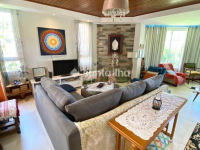 Casa à venda com 260m², 3 quartos, 3 suítes, 2 vagas no bairro Lagoa da Conceição em Florianópolis - Foto 7