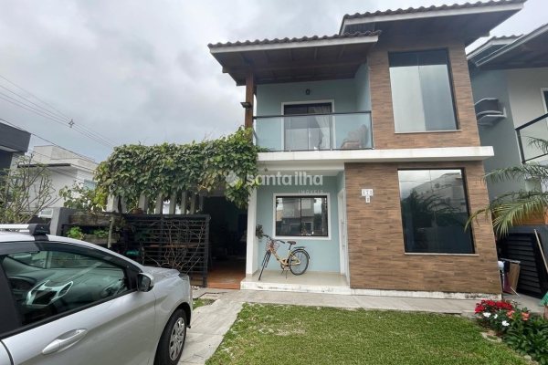 Casa à venda com 110m², 3 quartos, 1 suíte, 1 vaga no bairro Campeche em Florianópolis