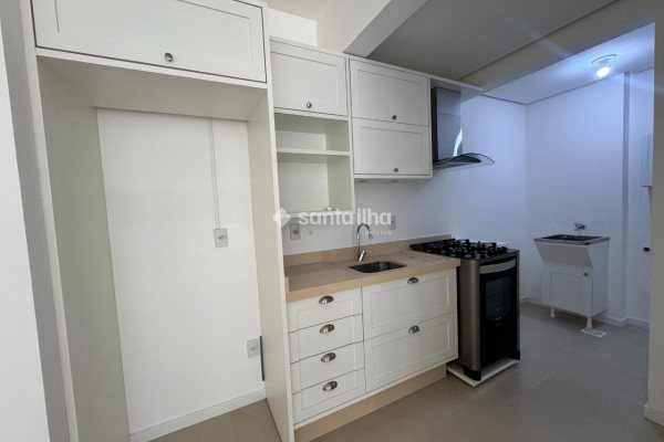 Apartamento à venda com 56m², 1 quarto, 1 vaga no bairro Campeche em Florianópolis