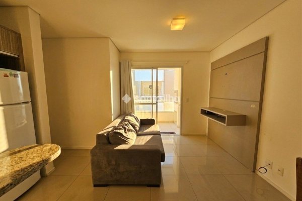 Apartamento à venda com 71m², 2 quartos, 1 suíte, 1 vaga no bairro Campeche em Florianópolis