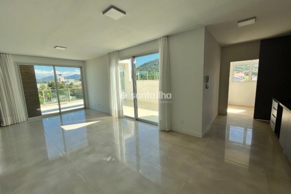 Cobertura à venda com 252m², 3 quartos, 1 suíte, 4 vagas no bairro Campeche em Florianópolis