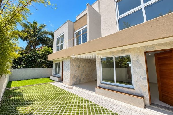 Casa à venda com 123m², 3 quartos, 1 suíte, 1 vaga no bairro Campeche em Florianópolis