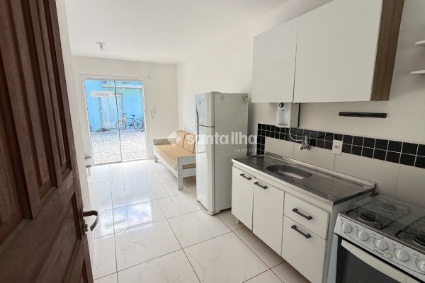 Casa à venda com 53m², 2 quartos no bairro Campeche em Florianópolis