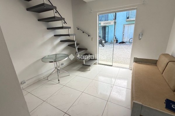 Casa à venda com 53m², 2 quartos no bairro Campeche em Florianópolis