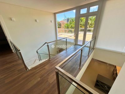 Casa em Condomínio para alugar ou comprar com 417m², 5 quartos, 4 suítes, 2 vagas no bairro Rio Tavares em Florianópolis - Foto 28