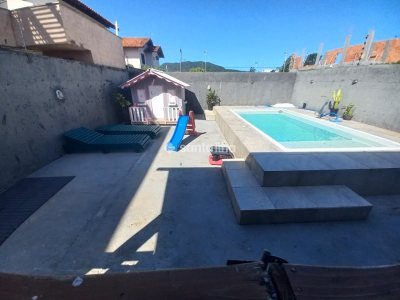 Casa à venda com 114m², 3 quartos, 1 suíte, 2 vagas no bairro Campeche em Florianópolis - Foto 17