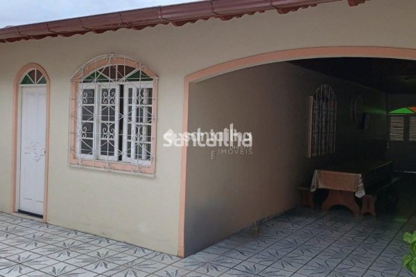 Casa à venda com 334m², 7 quartos, 2 suítes, 1 vaga no bairro Costeira do Pirajubaé em Florianópolis