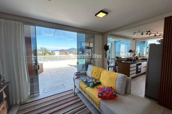 Cobertura à venda com 179m², 2 quartos, 2 suítes, 2 vagas no bairro Campeche em Florianópolis