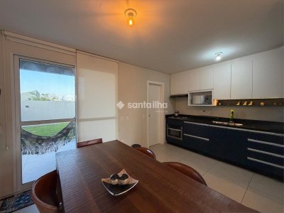 Casa à venda com 135m², 3 quartos, 1 suíte, 1 vaga no bairro Carianos em Florianópolis - Foto 7