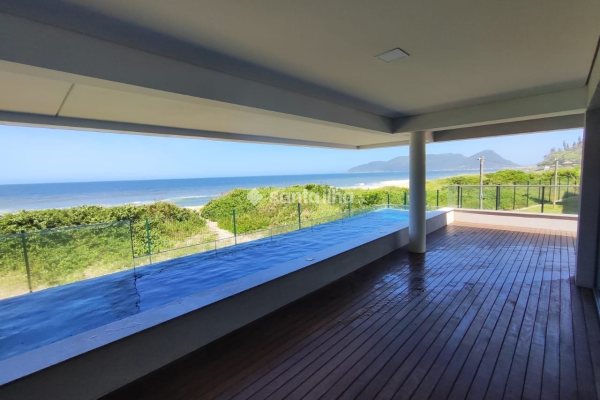 Apartamento à venda com 260m², 3 quartos, 3 suítes, 2 vagas no bairro Morro das Pedras em Florianópolis