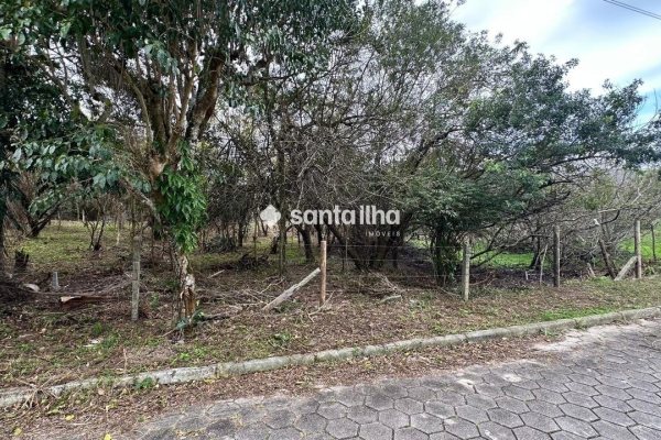 Terreno à venda com 401m² no bairro Açores em Florianópolis