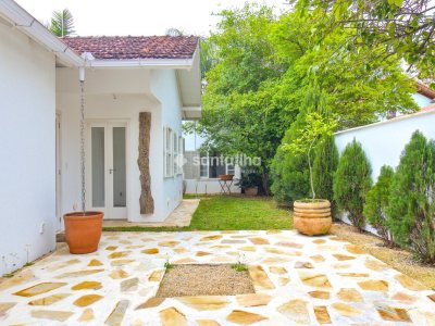 Casa à venda com 180m², 3 quartos, 3 suítes, 2 vagas no bairro Campeche em Florianópolis - Foto 2