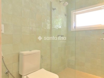 Casa à venda com 180m², 3 quartos, 3 suítes, 2 vagas no bairro Campeche em Florianópolis - Foto 14
